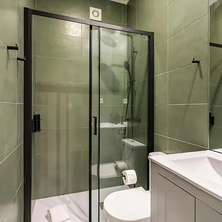 Olivia 1895 Apartment