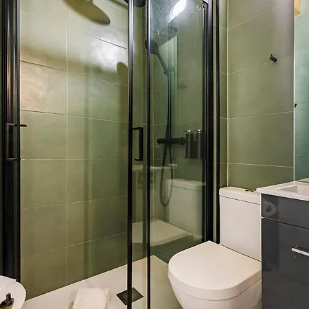 Olivia 1895 Apartment